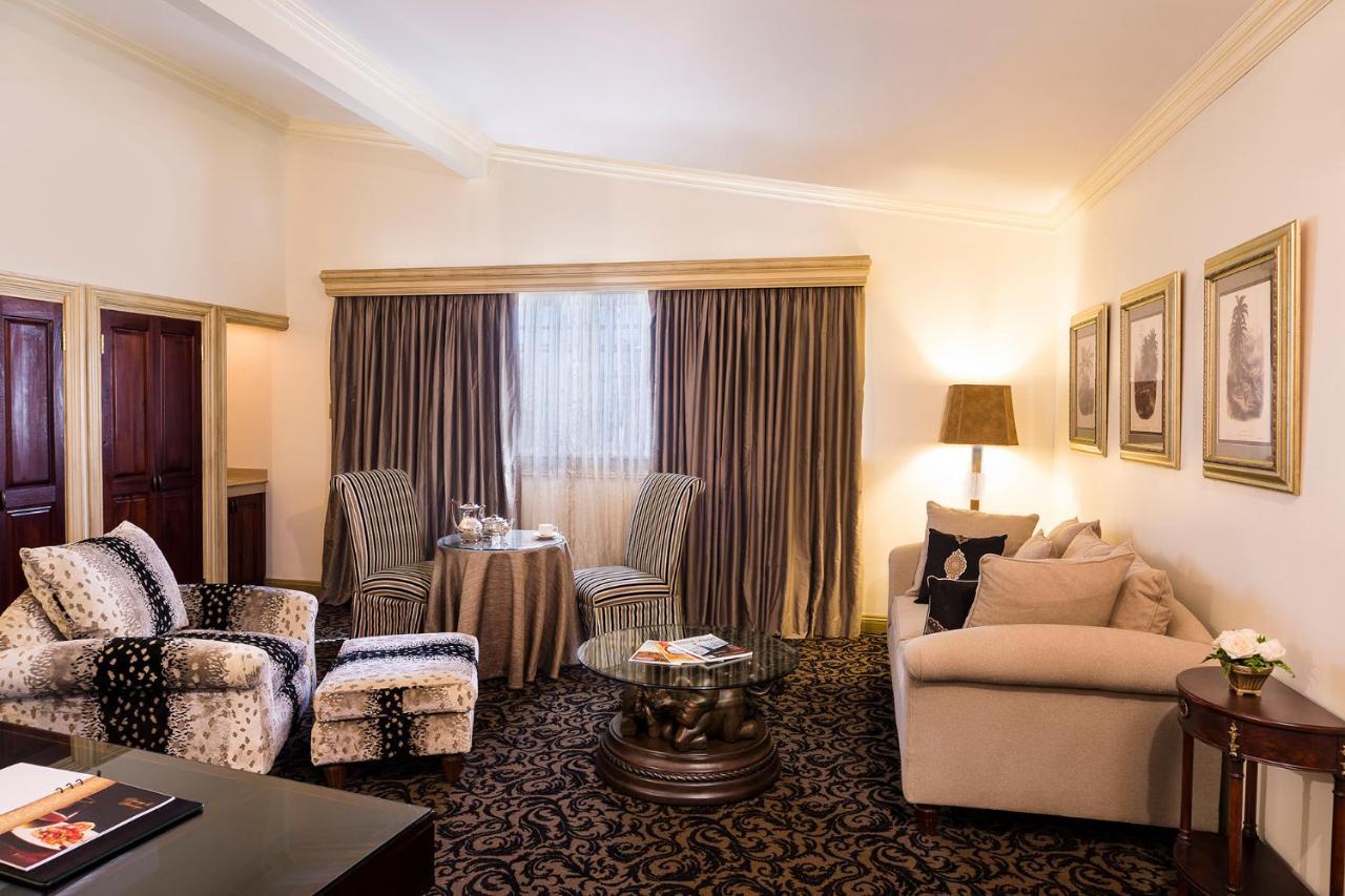 Terra Nova All Suite Hotel Kingston Exterior photo