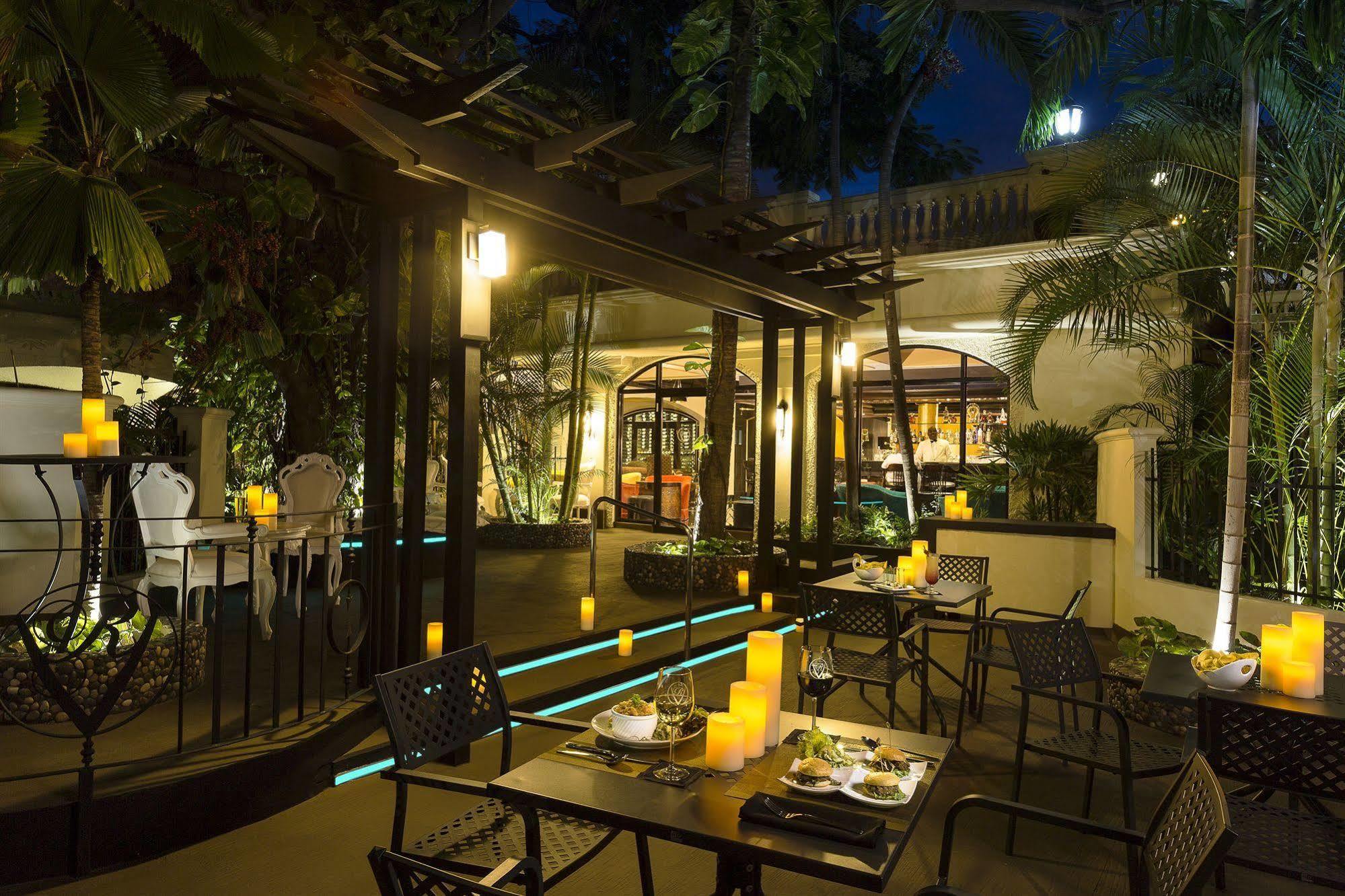 Terra Nova All Suite Hotel Kingston Exterior photo